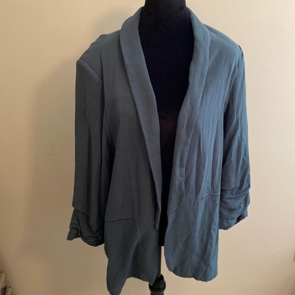 Entro - Solid Blazer Jacket With Shirred Sleeves … - image 2